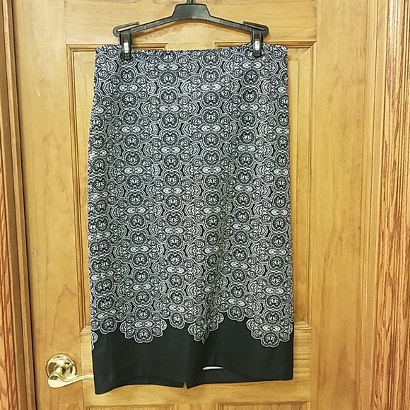 New York & Company Dresses & Skirts - NEW YORK COMPANY SKIRT